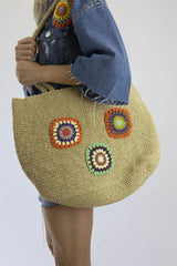 Bohem Basttasche 2 „Fusion“ – Handgefertigtes Unikat mit Häkel-Applikationen