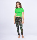 Schlichtes Ripp Shirt mit Rundhals in kräftigem Grün