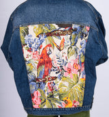 Limitierte Jeansjacke im lässigen oversize Style mit hochwertiger floraler Jacquardmusterung
