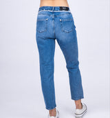 Streng limitierte Paula S High Waist Loose Fit Jeans mit silbernen Steinen und destroyed Look