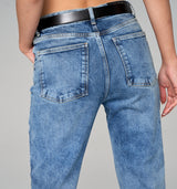 TESS S – ELEGANZ TRIFFT LÄSSIGKEIT