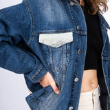 Oversize Jeansjacke Engel beige verziert von Hand mit Glassteinen – „The Royal Denim Kollektion“ für urbanen Luxus