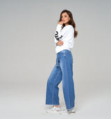 Lässiges Sweatshirt in Weiß mit 3D Schriftzug am Arm