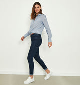 Basic Skinny Jeans mit mittlerer Leibhöhe. Angenehmer Tragekomfort dank Soft Stretch. Wir empfehlen die gewohnte Größe Handwäsche bei 30°C